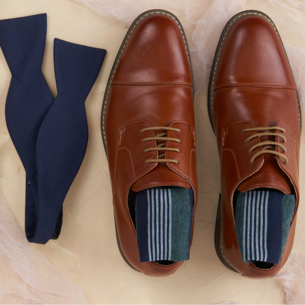What Socks to Wear with Dress Shoes, Loafers, Sneakers, & More