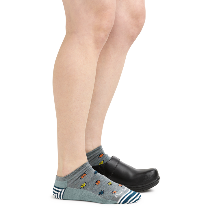 6074 Women's Lucky Lady No Show Lightweight Lifestyle Socks in seafoam on foot wearing clogs