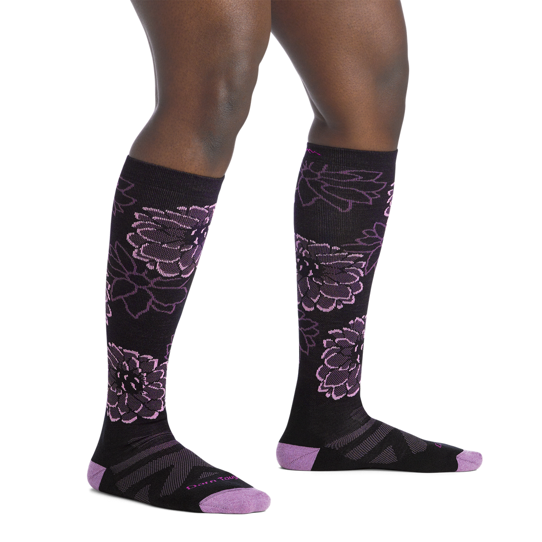 on model image bare foot wearing the 8056 dahlia over the calf sock in black colorway