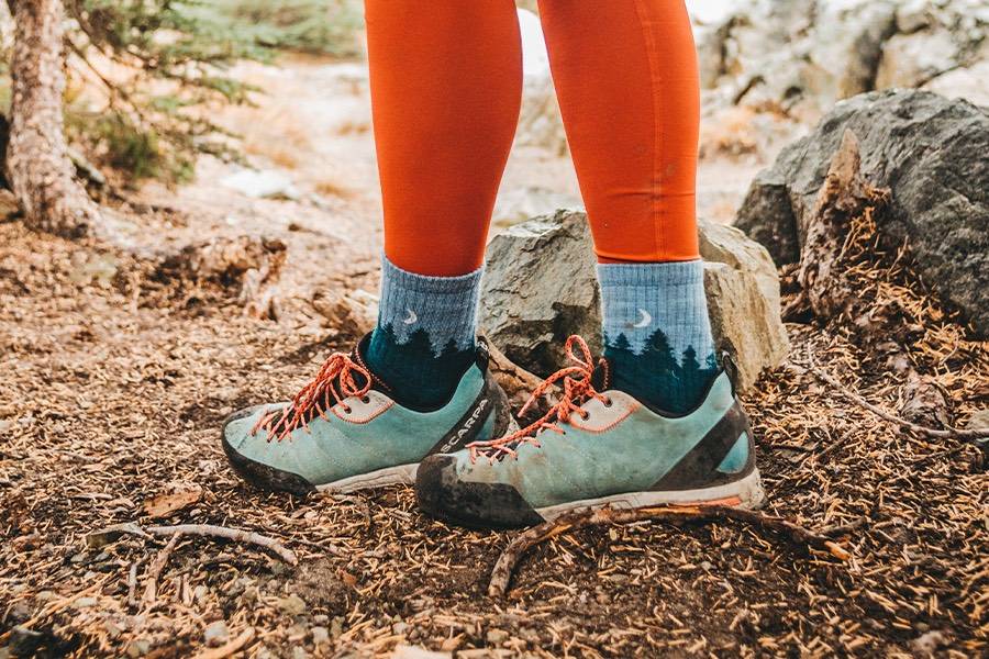 Hiker wearing the Treeline, a great midweight hiking sock