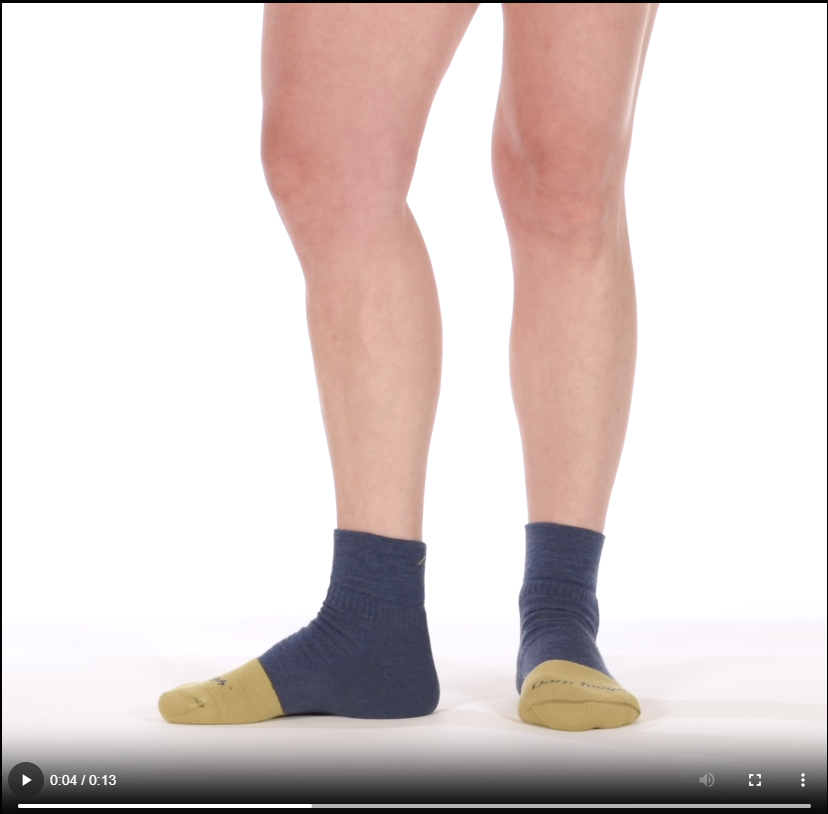 model rotating 360 wearing the 2016 Steely Quarter in Indigo