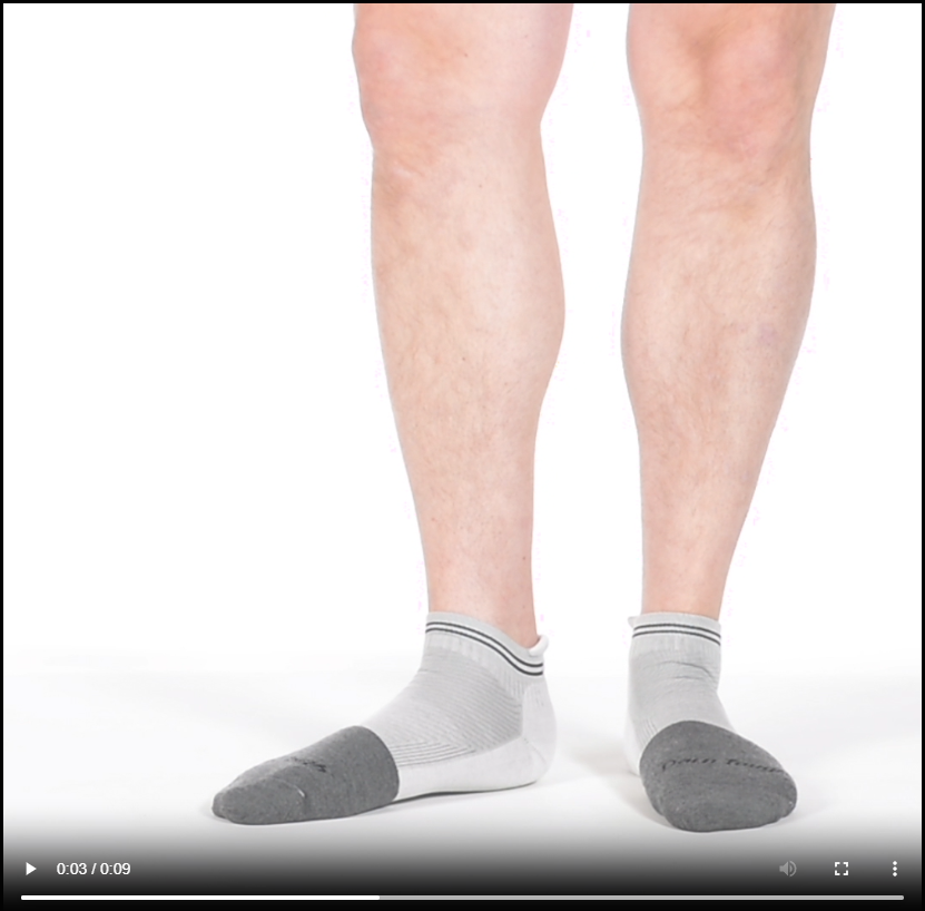 model walking in the 2211 steely no show sock in cement white